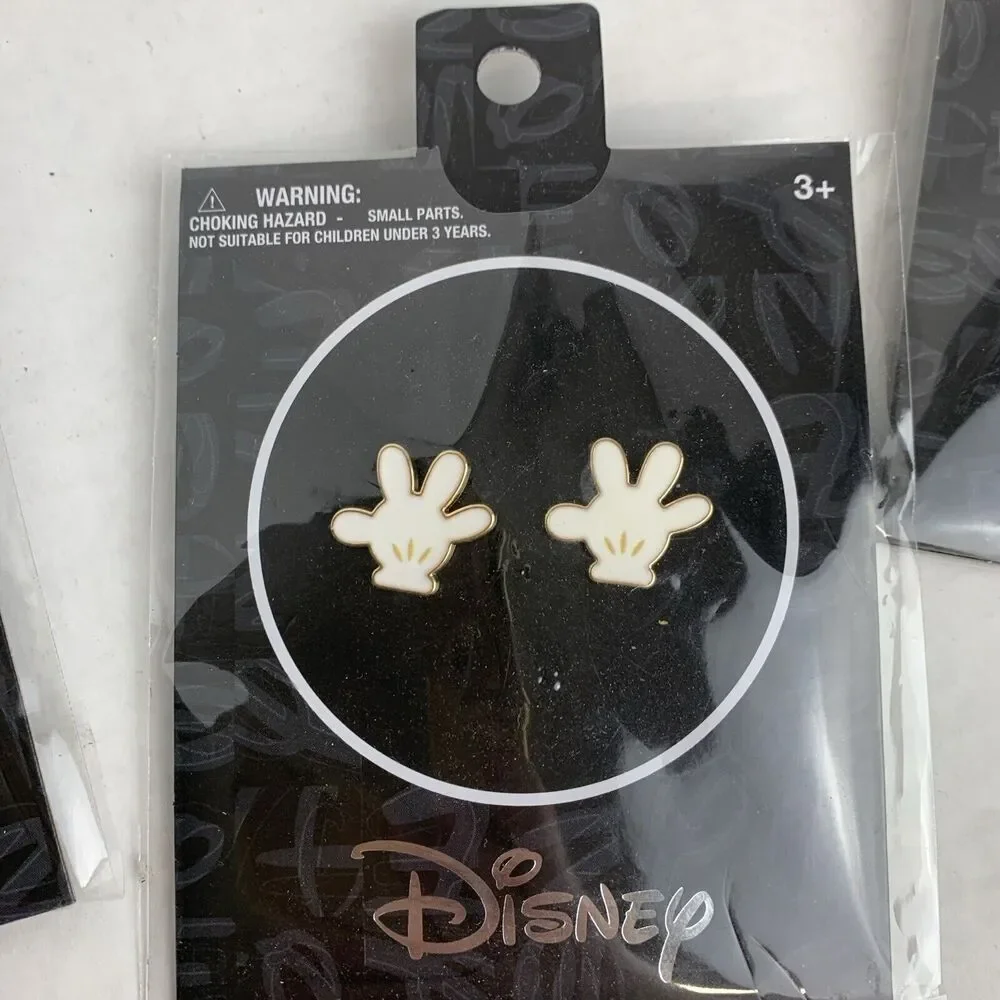 Lot Disney MICKEY MOUSE 2024 Mikey Gloves Red Shorts Earrings‎ Set Limited Ed